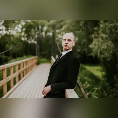 贾磊茹